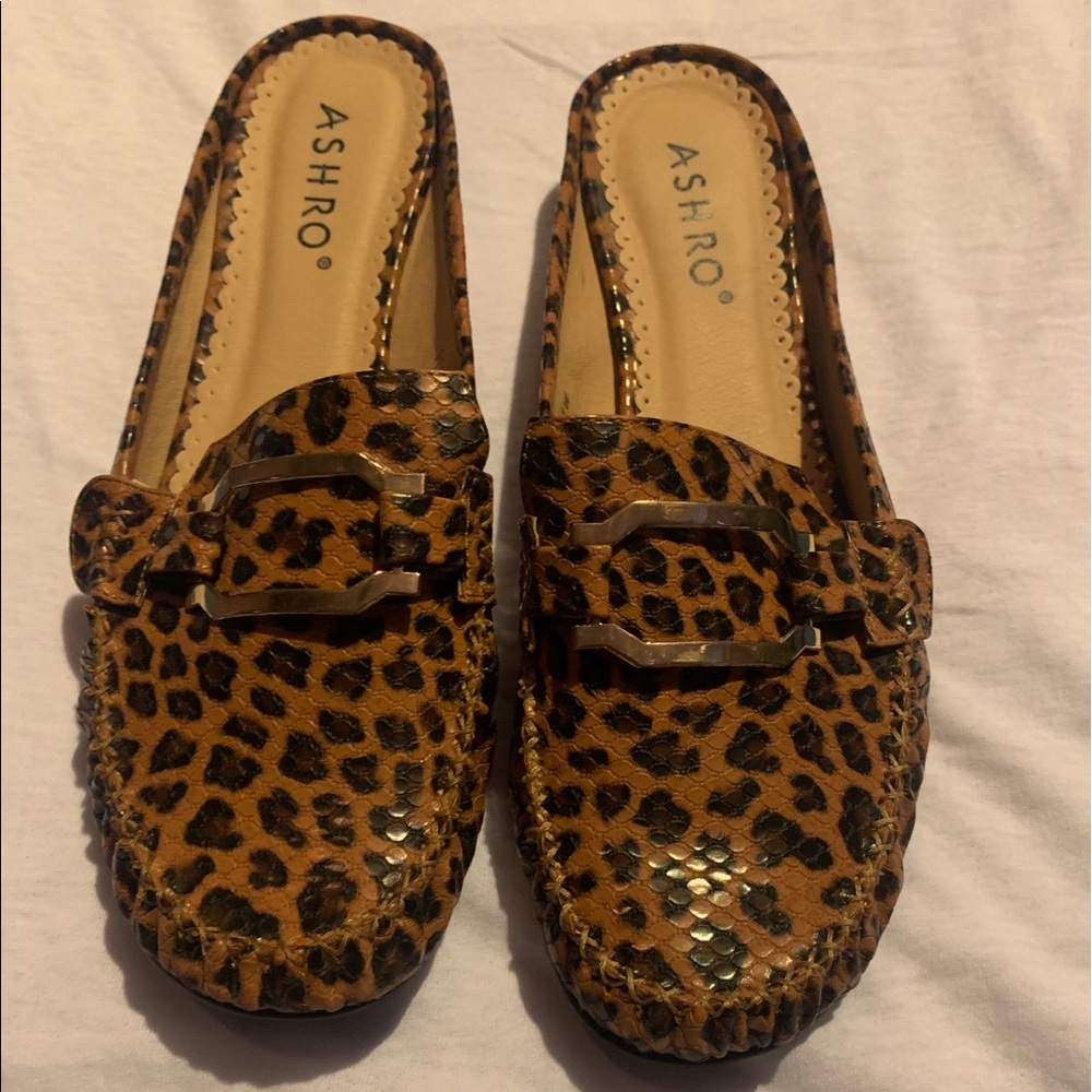 leopard print slides with little wedge